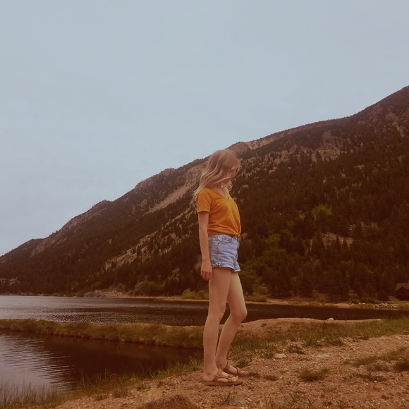 Meet your Posher, Emily - Picture 2 of 3